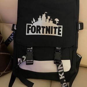 Brand New fort Nite Glow & dark back pack